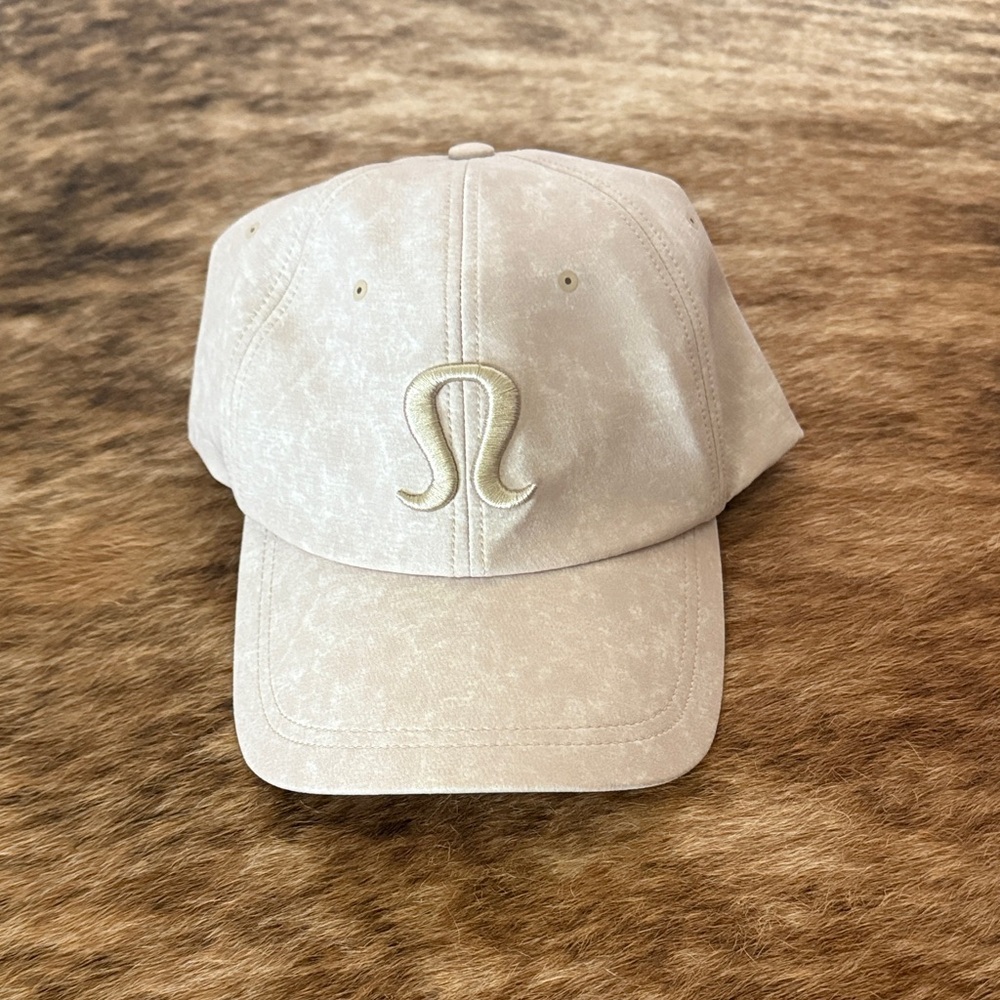 Lululemon Athletica Cream Cap
